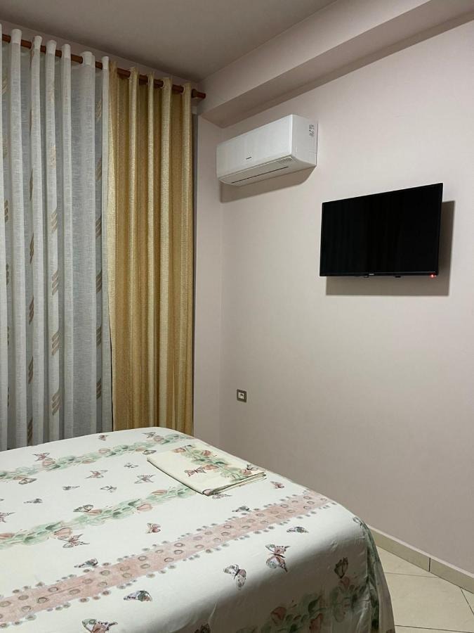 Vila Vadeha Pogradec Exterior foto