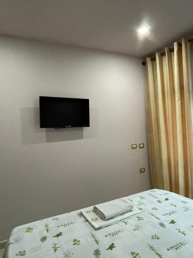 Vila Vadeha Pogradec Exterior foto