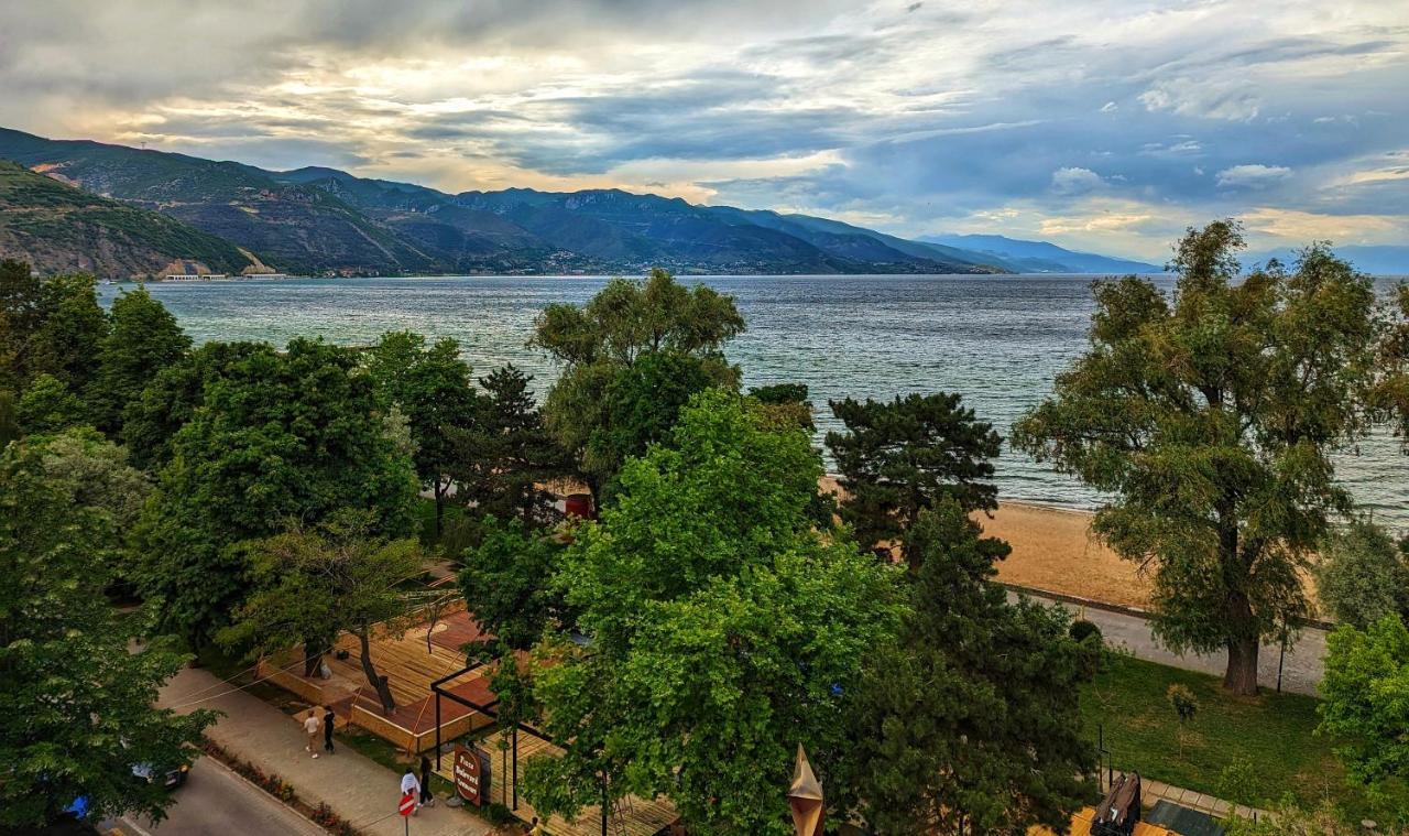 Vila Vadeha Pogradec Exterior foto